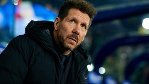 Întâi a vrut să-i ia locul la Inter, acum vrea să-i „fure” transferul! Diego Simeone negociază cu fotbalistul dorit de Cristi Chivu