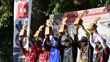 10 “kilometri de pește” prinși în finala Campionatului Național de pescuit la răpitori