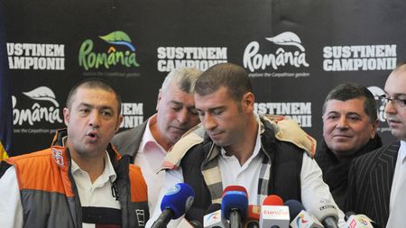 Bute e OK, iar meciul cu Froch se ține! "Situația a fost gravă, a avut noroc"** Mister KO a riscat să-și piardă un deget!