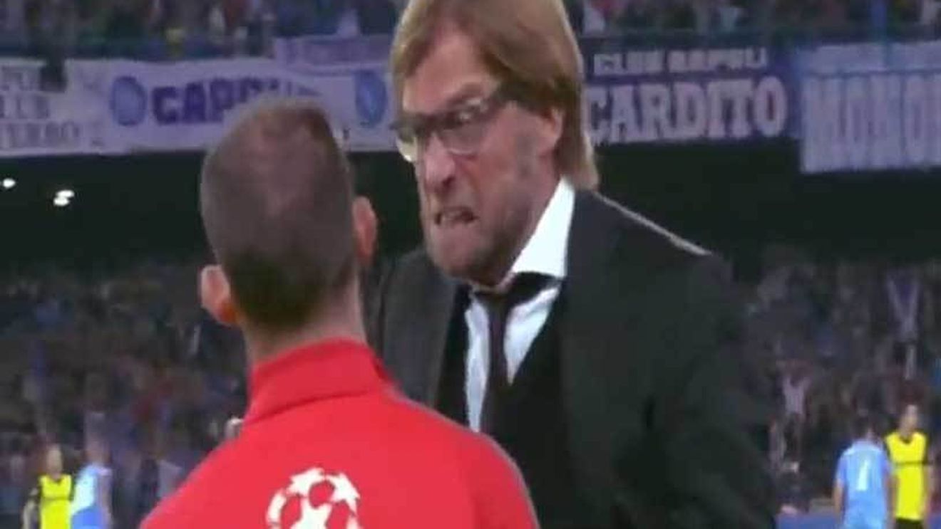 VIDEO - Klopp s-a "transformat" la Napoli! Reacția antrenorului Borussiei nu a rămas fără urmări