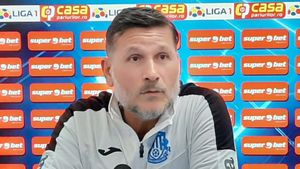 Nicolo Napoli intră în istorie: devine primul antrenor străin cu 200 de meciuri în Liga 1! Cum arată top 3 al acestui inedit clasament condus de tehnicianul de la FCU | SPECIAL