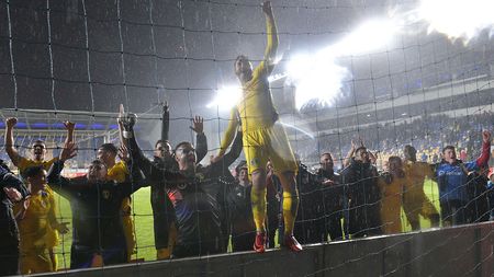 Petrolul, anunț oficial despre jucătorii de care se desparte și primul transfer pe care e ”extrem de aproape” să-l facă. Detalii despre perioada de pregătire