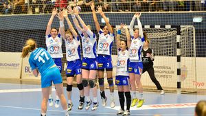 Condițiile în care pot fi transferați jucătorii străini în Liga Națională. CSM București, obligată să înregistreze transferul lui Linus Persson până în 3 aprilie