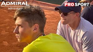 Cu Victor Crivoi antrenor, Irina Begu a devenit cea mai tare româncă din tenisul mondial. „Este pregătită fizic și poate să ducă un meci de trei ore fără probleme" | FOTO & VIDEO EXCLUSIV | CORESPONDENȚĂ DE LA ROLAND GARROS