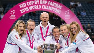 Jucăm în 2019 cu deținătoarea trofeului Fed Cup! Cum s-a terminat finala Cehia - SUA: fără staruri pe teren, dar cu o luptă teribilă pentru punctul care a pus capăt emoțiilor