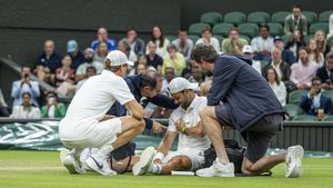 Şoc la Wimbledon! Dimitrov îl conducea pe Sinner cu 2-0 la seturi, când a fost obligat să se retragă!