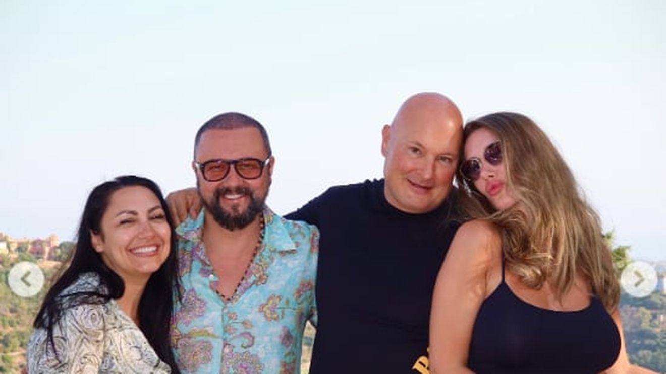 Andra și Cătălin Măruță, vacanță în destinația milionarilor alături de Arpad Paszkany. S-au pozat împreună cu afaceristul și iubita lui, o femeie cu 24 de ani mai tânără: „Mă simt norocos!”