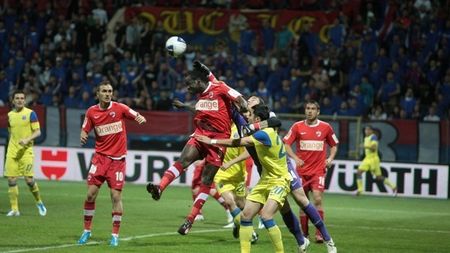 Steaua, surclasată de "câini" chiar în punctele forte:** "Dinamo merită să fie lider!" Hagi, despre șansa a lui Tănase&co