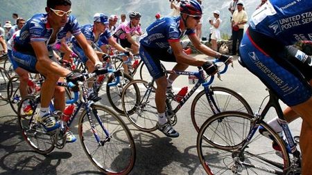 Armstrong și-a obligat colegii să se dopeze** "La US Postal a existat cea mai mare rețea de dopaj din istorie"