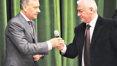 DNA a încercat să-l "RACOLEZE" pe Avram!** Microfoane pentru Sandu și Dragomir! Mesajul CODAT transmis din arest de șeful CCA: