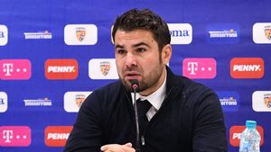 „Trebuie să realizeze cel puţin performanţa lui Rădoi!”. Fost internațional român, așteptări mari de la naționala de tineret