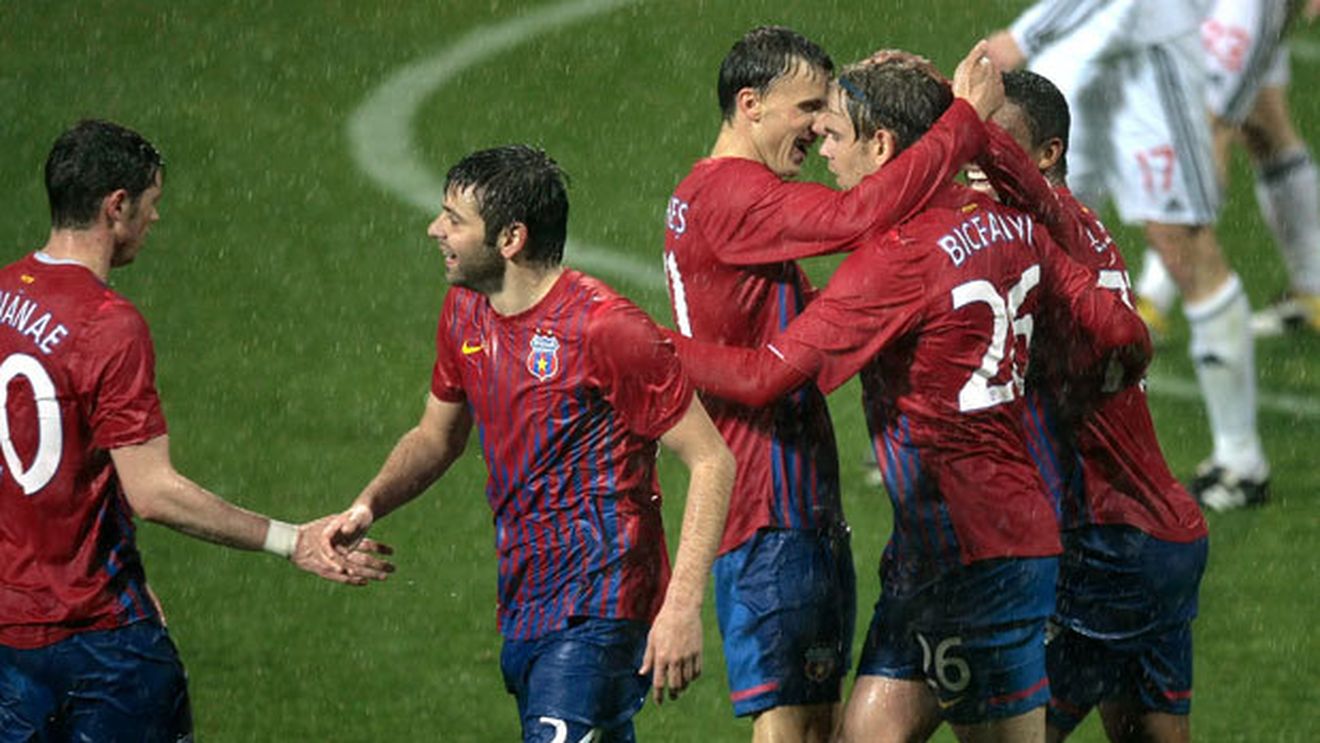 Îl urmăresc din 2010! 4 cluburi mari lansează ofensiva pentru stelistul pregătit de transferul verii!** "Steaua cere 7 milioane, dar poate fi luat cu 3, plus bonusuri"
