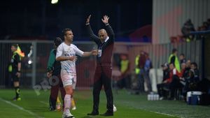 Leo Grozavu: "Ar trebui impuse niște restricții la aducerea de jucători străini"