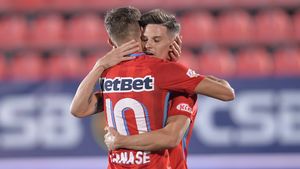 EXCLUSIV | Atac violent la adresa unui fotbalist de la FCSB, după derby-ul cu Dinamo: "Și-a luat mașină de 100.000 de euro și acum stă și se uită prin teren". Picajul inexplicabil al unui titular