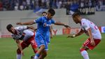 Fostul fotbalist al Universității Craiova, asaltat cu mesaje triviale şi blesteme de fanii olteni. Abia mai face față să șteargă „urările”