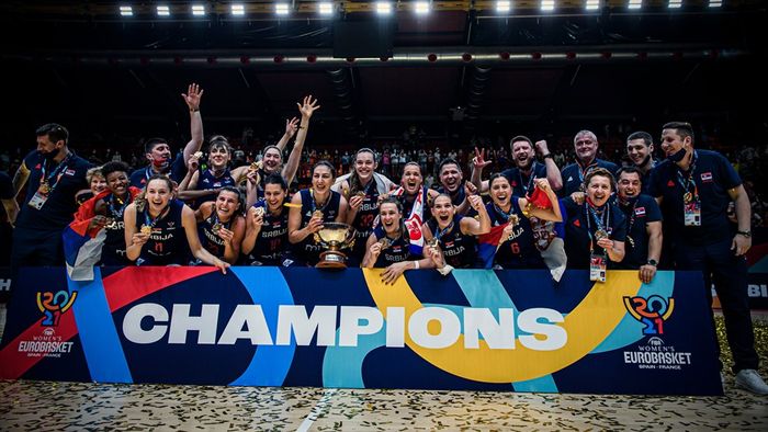 Serbia este noua campioană a Europei în baschetul feminin, după ce a învins Franța în finală cu 63-54