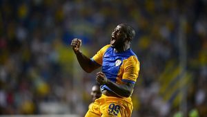 OFICIAL | Revenire de senzație în fotbalul românesc. Atacantul care a impresionat granzii din Liga 1 s-a întors