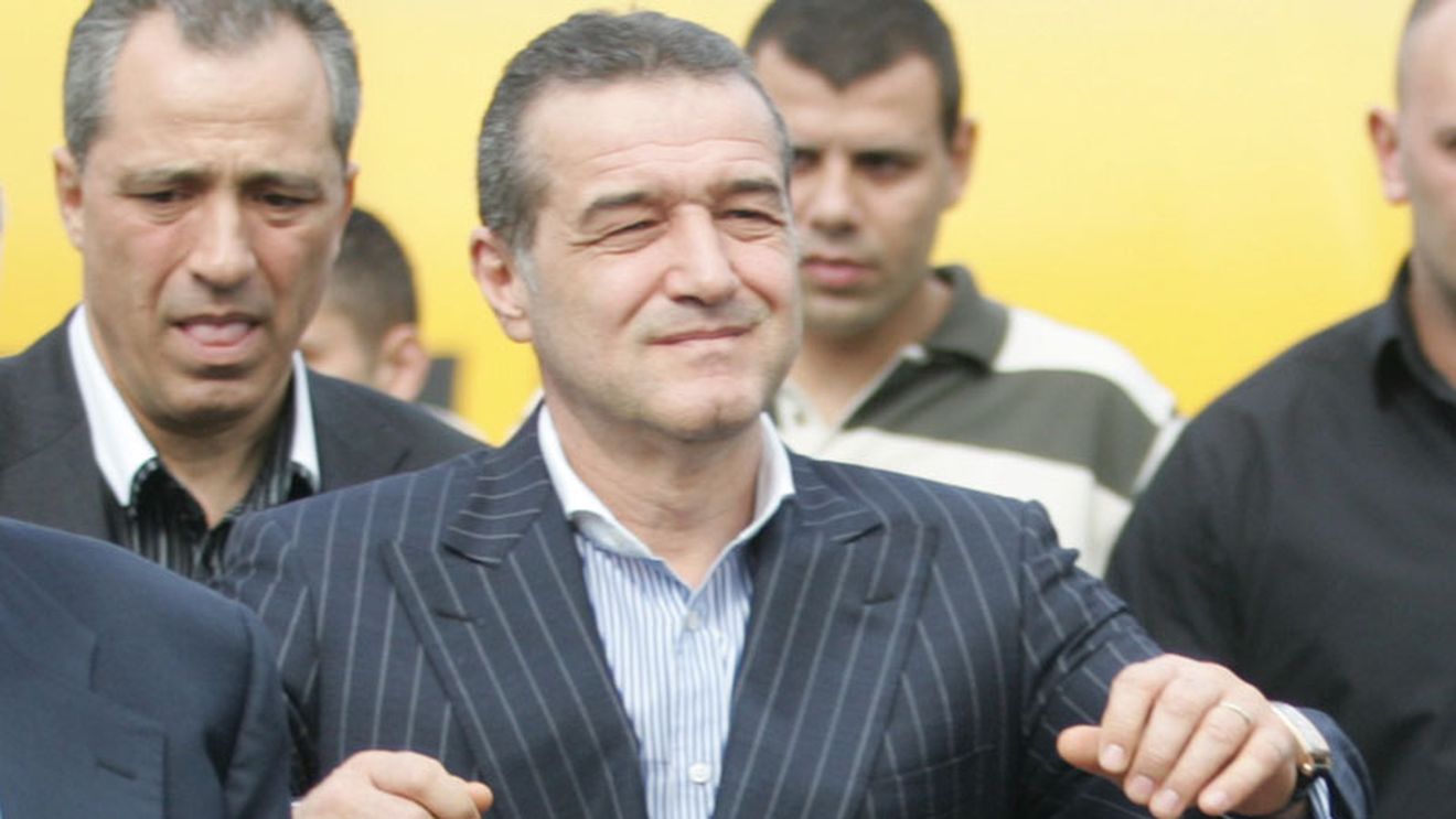 "E posibil ca Mircea Lucescu să antreneze Steaua"
