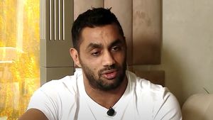 Bănel Nicoliță și momentul în care a intrat în pământ de rușine! Ce a făcut familia lui fără ca el să știe: „Meme Stoica știa! Am început să plâng”