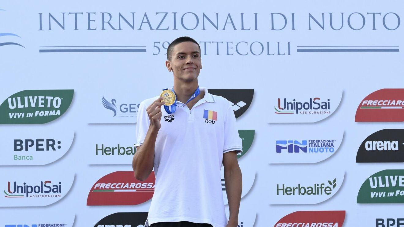 David Popovici, gest de mare campion după ce a cucerit medalia de aur la Sette Colli. Spectatorii prezenți au aplaudat minute în șir