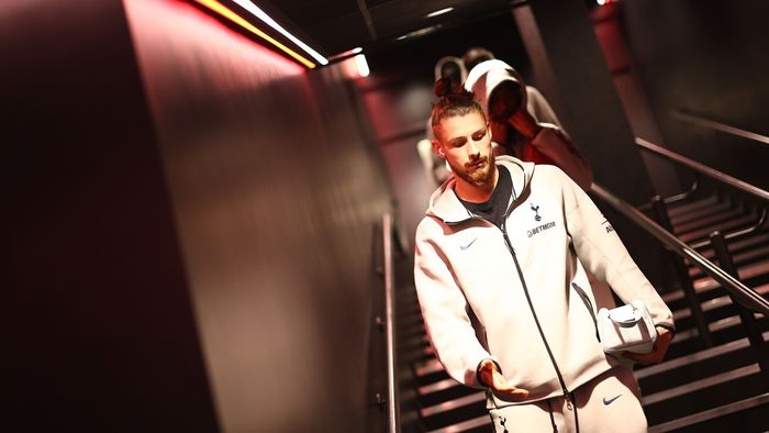 Radu Drăguşin, pus de englezi în TOP 3 al dezamăgirilor de la Tottenham: „E printre cei mai slabi din Premier League”