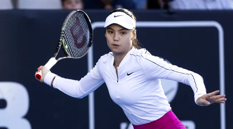 Emma Răducanu părăsește turneul de la Auckland după un meci thriller cu Elina Svitolina