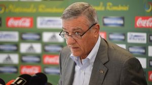 "Eu cred că Rapidul va intra în faliment" Reacția lui Sandu după ce fanii giuleșteni au intrat în greva foamei