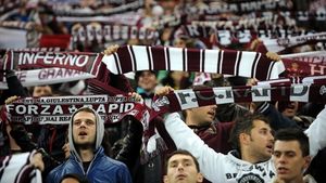 VIDEO Pe ei nu-i cenzurezi, Mitică?** Cum au reacționat suporterii din Giulești după ce li s-a interzis să intre în stadion cu pagina-manifest a ProSport