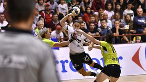 Vâlcea a ajuns la 13 victorii consecutive în Liga Națională, Gloria Buzău fiind ultima victimă. Minaur a obținut trei puncte mari în deplasare. Rezultate în etapa a 14-a și clasament