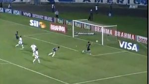 VIDEO Cât de mare ar trebui să fie poarta pentru el?** Vezi o ratare incredibilă