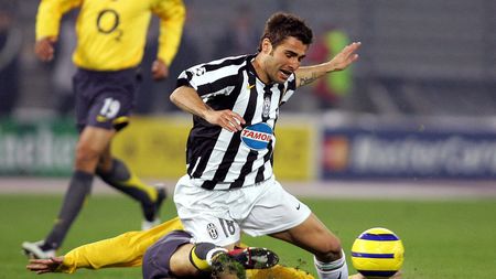 Adrian Mutu sau cum și-a bătut joc „Briliantul” de o carieră în care avea potențialul să câștige Balonul de Aur! Gazzetta dello Sport îl include într-un top al fotbaliștilor cu talent uriaș, dar cu caracter imposibil