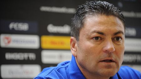 Becali: "După meciul cu Dinamo facem bilanțul"** Cele 450 de minute care îi decid viitorul lui Ilie Stan la Steaua!