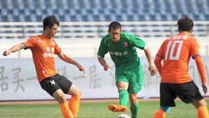 Amenințarea coronavirusului, prin ochii unui fost fotbalist român a cărui fiică trăiește în China! "Ea acolo s-a născut, în ţară vine doar în vacanţă!" | INTERVIU