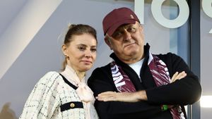 La ce se uită Diana şi Dan Şucu la televizor, acasă la ei: „Şi avem doar unul singur”