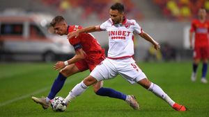 Florin Tănase nu mai surprinde pe nimeni, deși înscrie gol după gol. „Tot campionatul știe că face intrarea asta! E previzibil!”