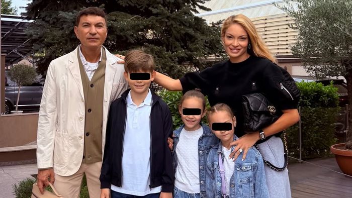 Valentina Pelinel susține că are 9 copii, deși cu Cristi Borcea a făcut doar 3: „Ce, vrei să fac echipă de fotbal?”