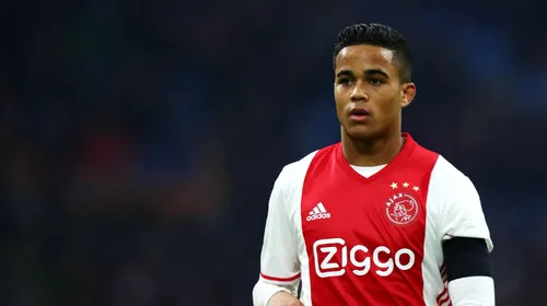 Așa tată, așa fiu :)! VIDEO | „Bijuteria” reușită de Justin Kluivert în Ajax – Willem 3-1. Cifrele puștiului sunt incredibile