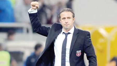 "Reghe", ca Bill Gates: de ce aparat MINUNE va beneficia antrenorul Stelei