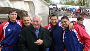 "Aveam borcane de jumări, de cârnați, mi le dădea mama". Povestea savuroasă a unui fost campion cu Steaua. Mergea cu trenul, nu avea impresar și a semnat contractul după o discuție cu tatăl său 