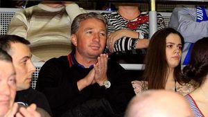 Petrescu s-a convertit:** "Succes Dinamo!" Cum a ajuns să țină cu o echipă al cărei nume îi provoacă fibrilații