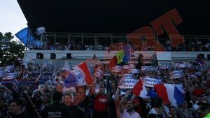 15 suporteri amendați la Oțelul-Poli