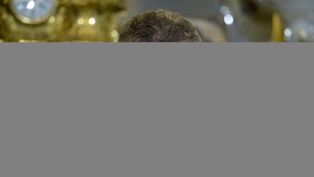 "Cred că o să-l sun pe Dică". Cum se joacă Gigi Becali! Ce a spus când a fost întrebat despre următorul antrenor de la FCSB: "Îl iau în calcul și pe el"