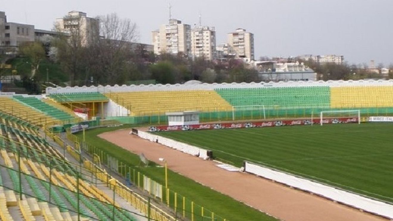 Situație incredibilă! Stadionul din Vaslui a fost transformat în loc de carantină pentru suspecții de COVID-19