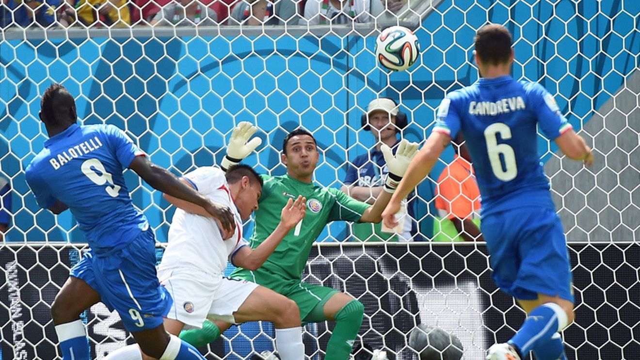 "Italia, făcută KO de Costa Rica" La Repubblica a fost singura publicație care a criticat în termeni duri jocul squadrei azzurra. Reacții din presa peninsulară