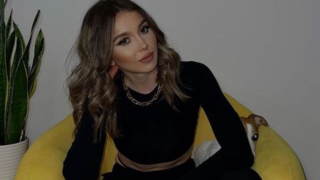 Fiica lui Meme Stoica, declarații sfâșietoare despre lupta cu cancerul. Cum a aflat Teodora că suferă de o boală necruțătoare: „Ai un nodul la gât, știai?” 