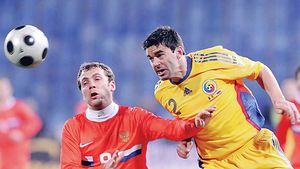 Contra: „Pariați pe România la Euro!"