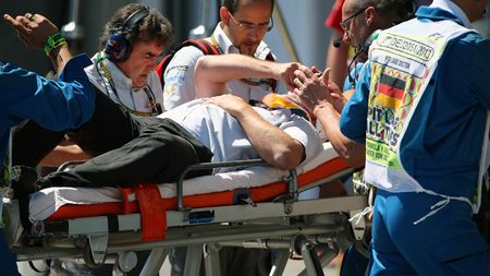 Amendă de 30.000 de euro pentru echipa Red Bull, după rănirea unui cameraman la boxe