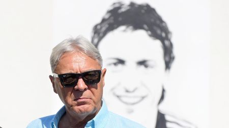 Lui Sorin Cârţu i-a trezit nostalgii faza senzaţională creată de Markovic: „Eu am marcat aşa, toţi au crezut că am şutat din spatele porţii!”