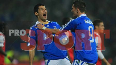 "Câini" devorați de "leii" Costea! Craiova - Dinamo 2-0!