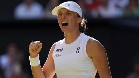 Iga Swiatek, discurs de mare campioană, după ce a călcat-o în picioare, 6-0, 6-0, pe Anisimova